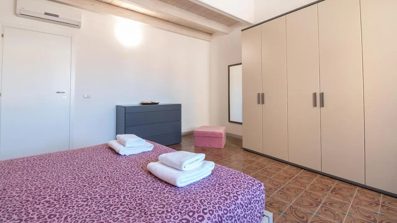 Sardinianworld - Xenia Boutique Apartment Oristano Italy