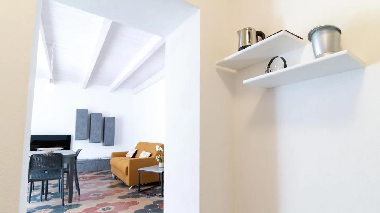 Sardinianworld - Xenia Boutique Apartment Oristano
