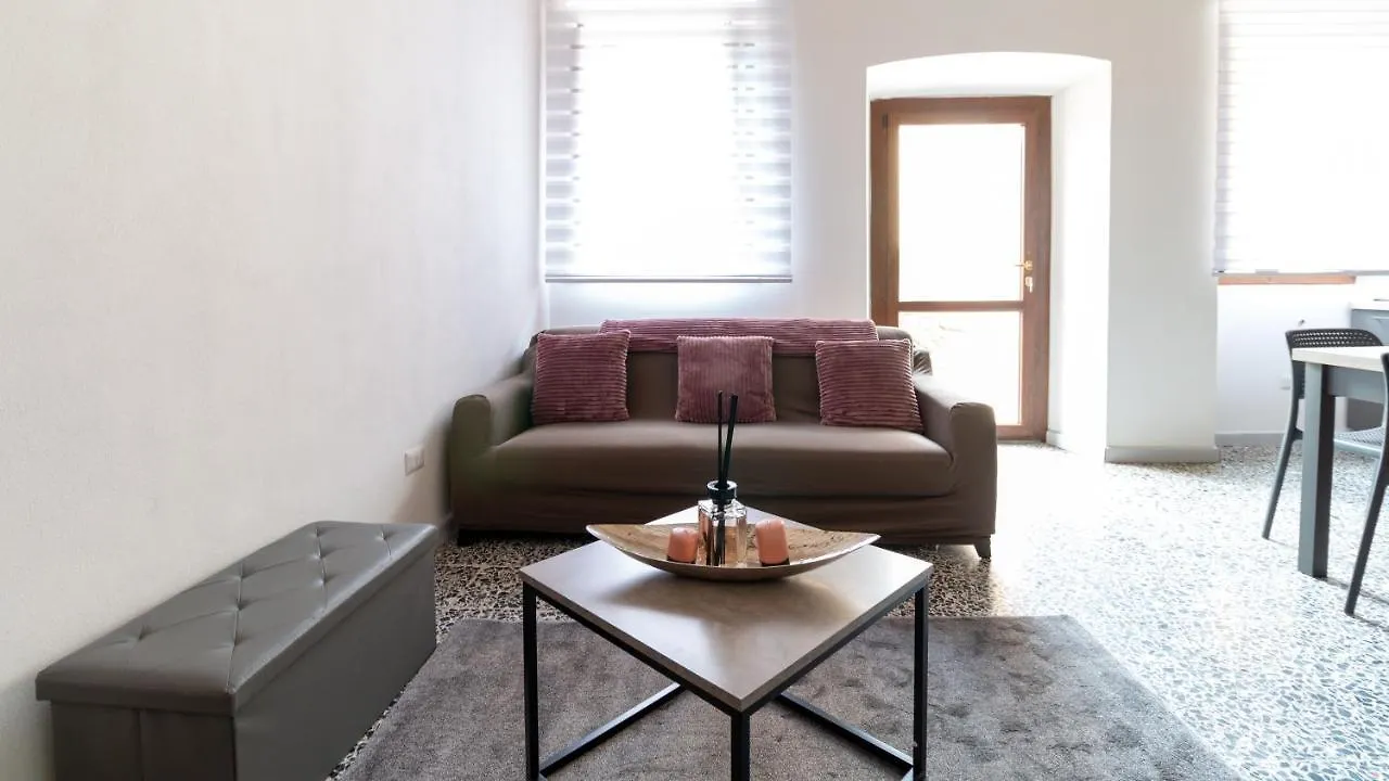Sardinianworld - Xenia Boutique Apartment Oristano 0*,