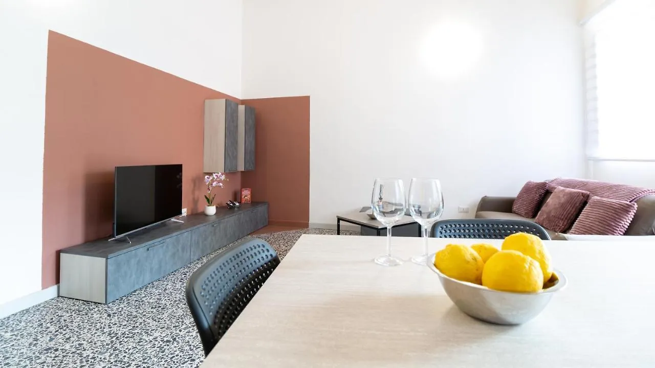 Sardinianworld - Xenia Boutique Apartment Oristano 0*,  Italy