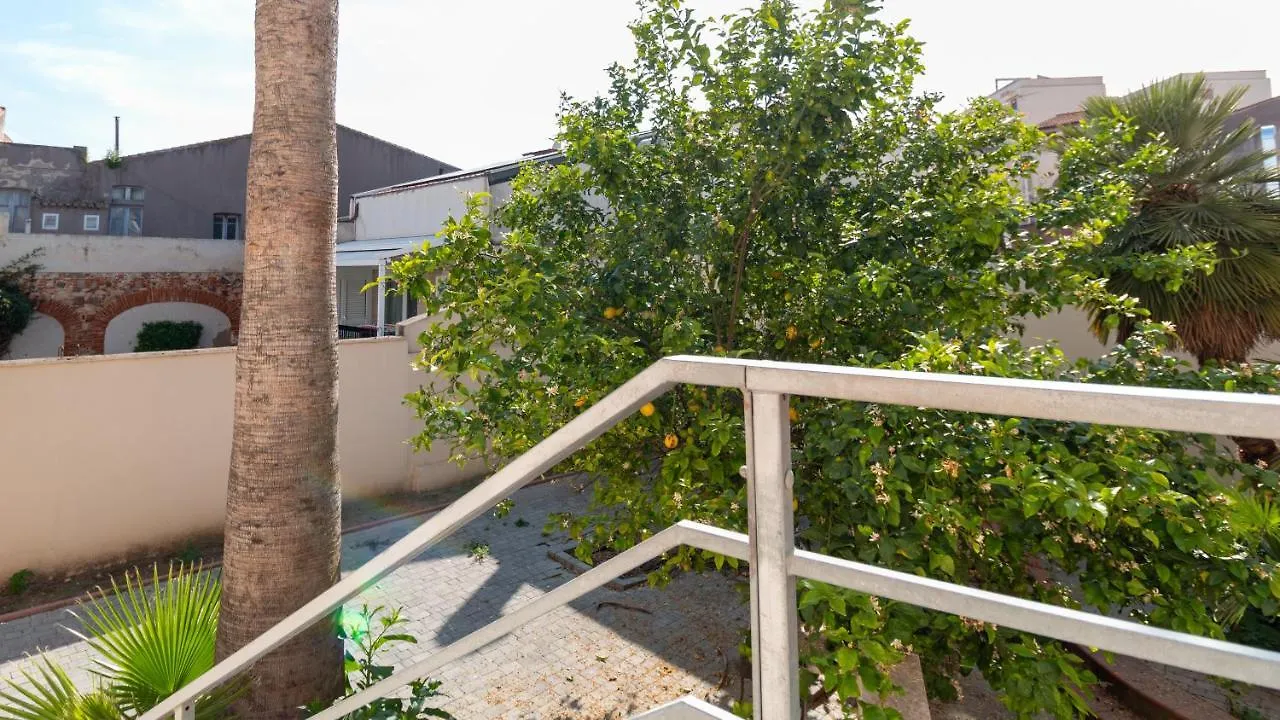 Sardinianworld - Xenia Boutique Apartment Oristano 0*,  Italy